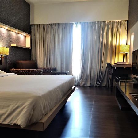 Hotel Satkar Residencia Thane Exterior foto